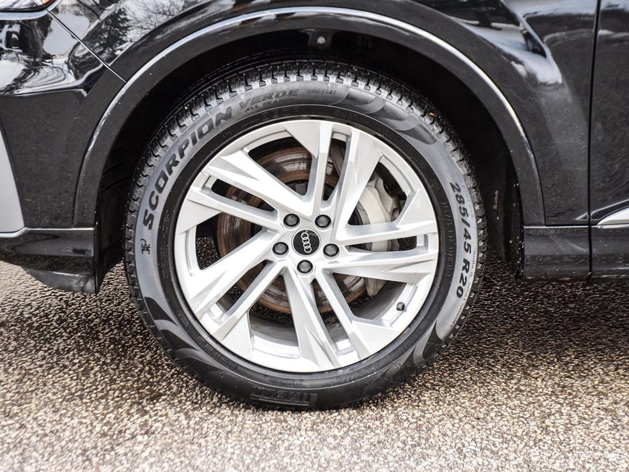 2022 Audi Q7 55 Komfort 4dr All-Wheel Drive quattro Sport Utility Photo3