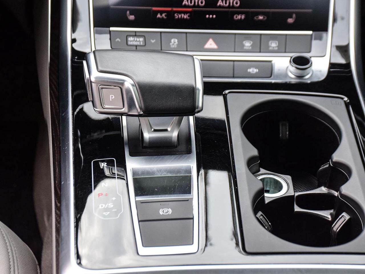 2022 Audi Q7 55 Komfort 4dr All-Wheel Drive quattro Sport Utility Photo