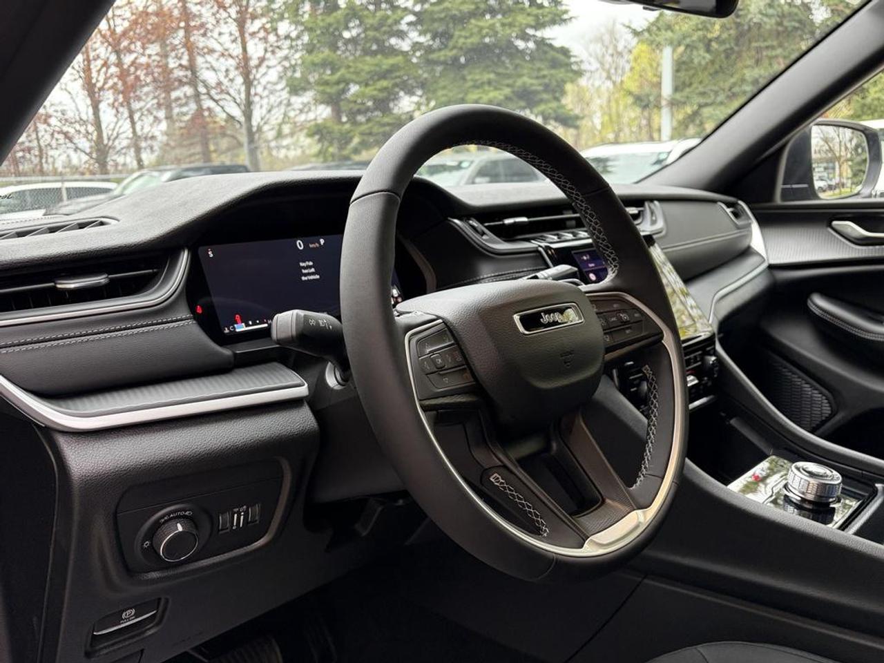 2026 Jeep Grand Cherokee Base 4dr 4x4 Photo