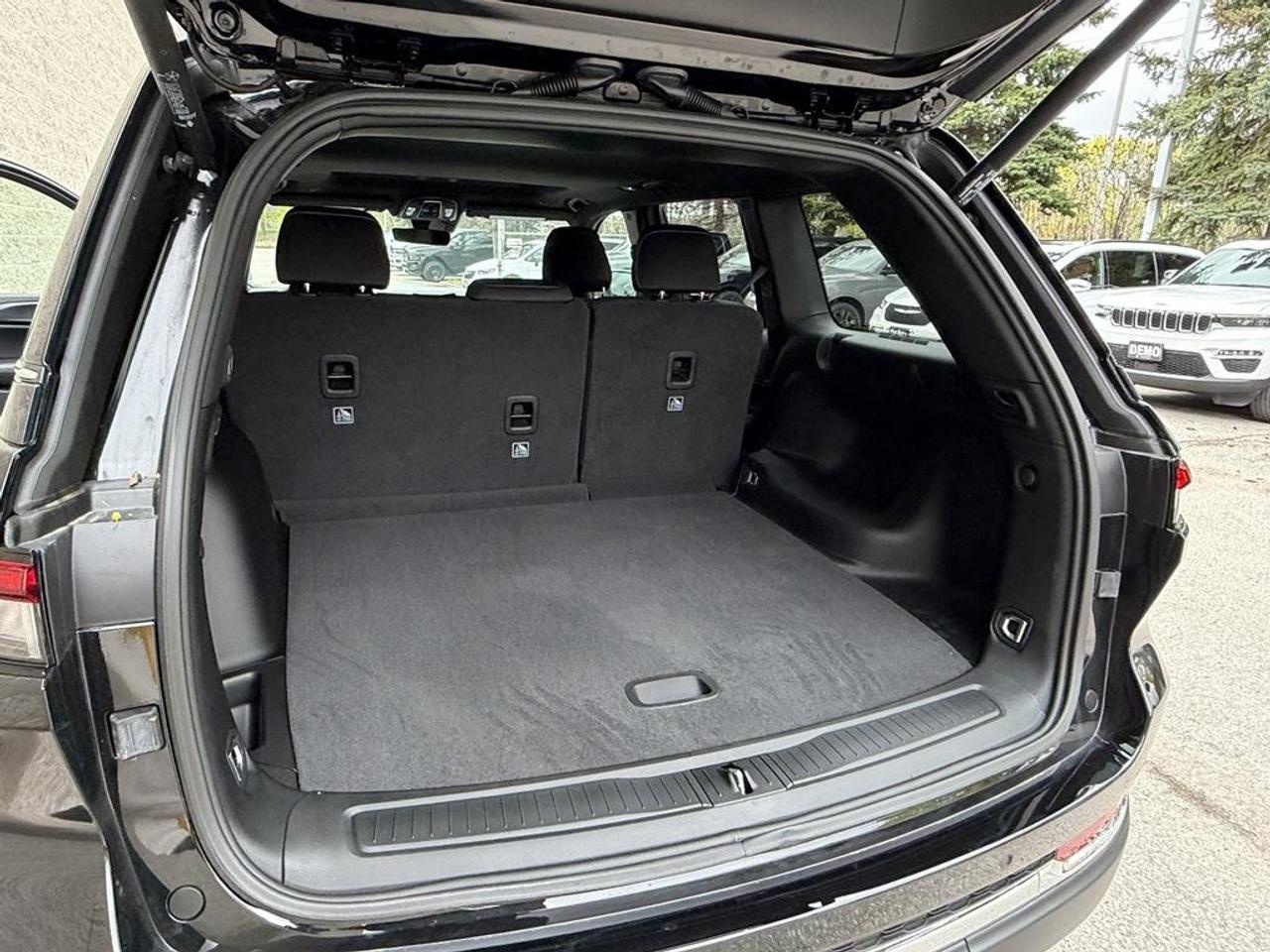 2026 Jeep Grand Cherokee Base 4dr 4x4 Photo