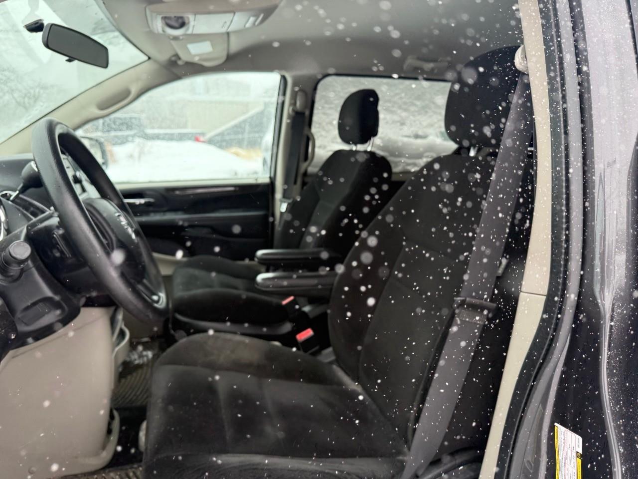 2016 Dodge Grand Caravan SE/SXT Passenger Van Photo