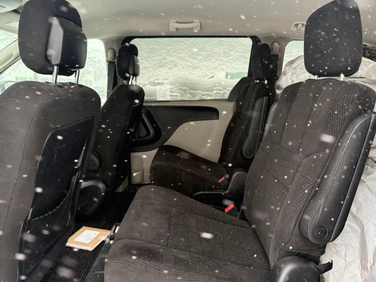 2016 Dodge Grand Caravan SE/SXT Passenger Van Photo