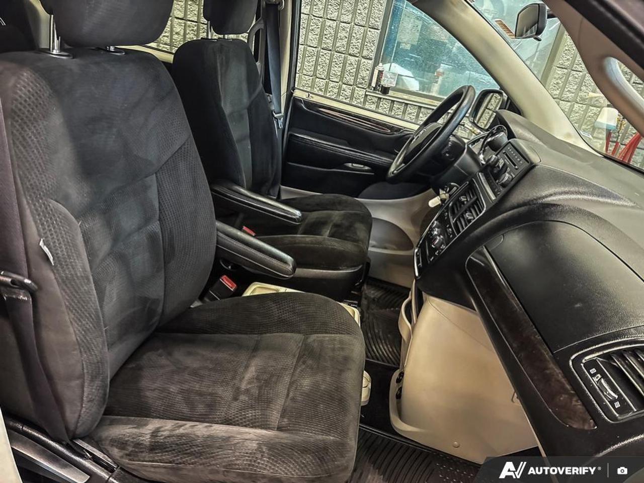 2016 Dodge Grand Caravan SE/SXT Passenger Van Photo