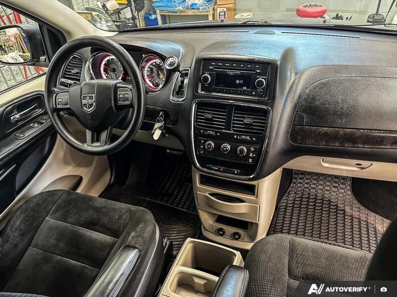 2016 Dodge Grand Caravan SE/SXT Passenger Van Photo