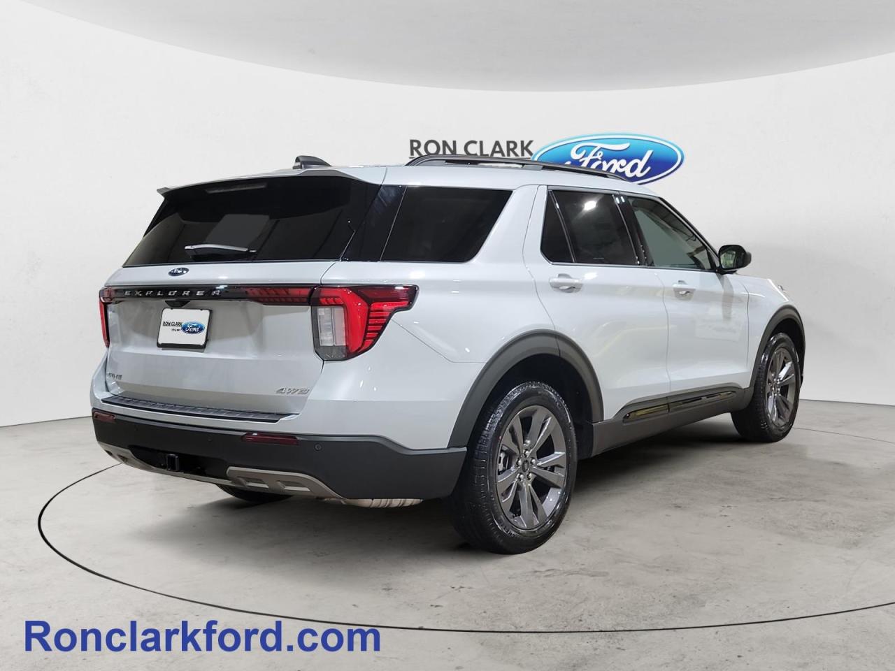 2026 Ford Explorer Active 4dr 4x4 Photo