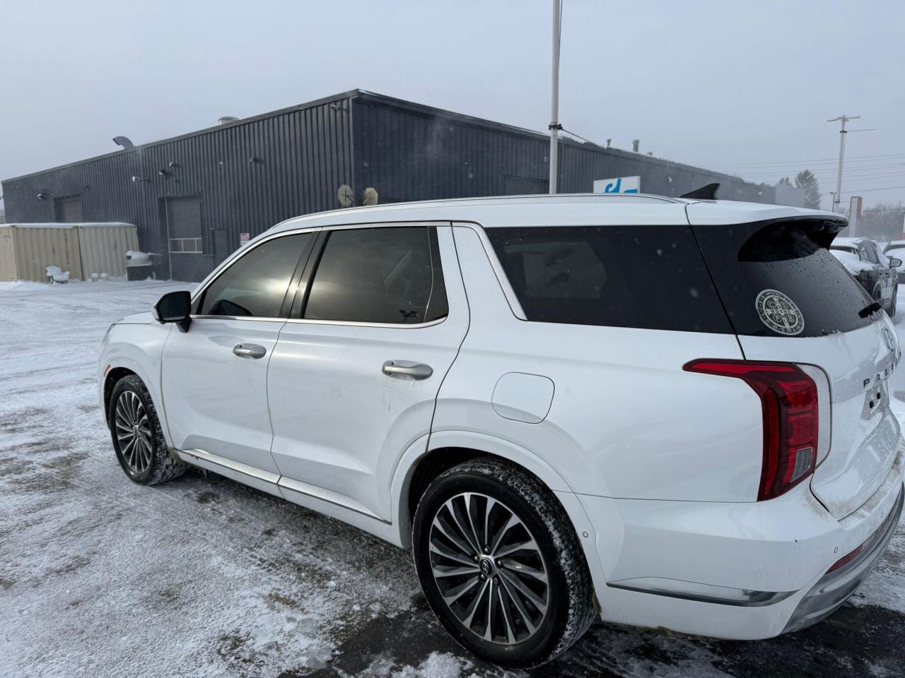 2023 Hyundai PALISADE Ultimate Calligraphy w/Beige Interior 4dr All-Wheel Drive Photo