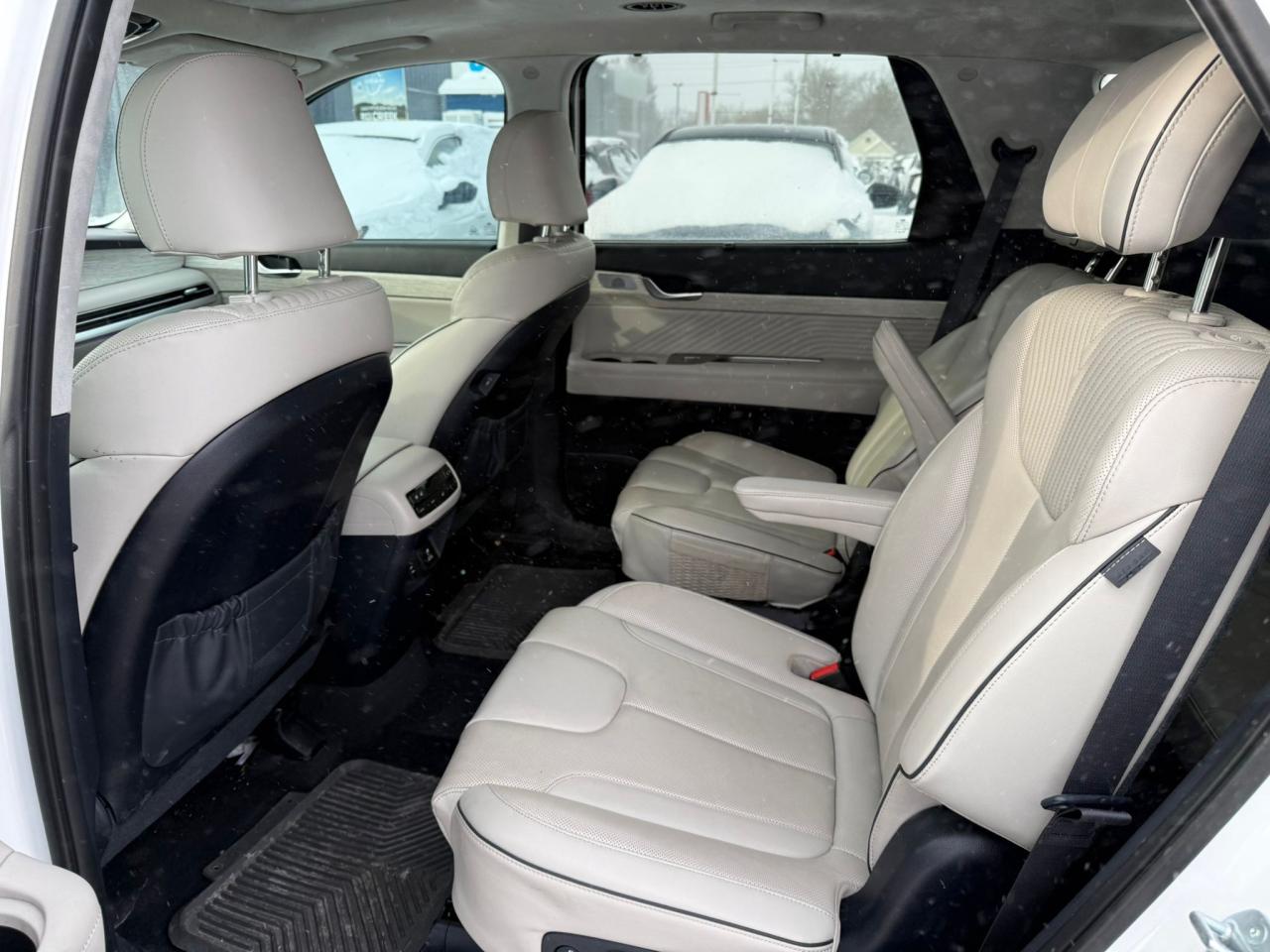 2023 Hyundai PALISADE Ultimate Calligraphy w/Beige Interior 4dr All-Wheel Drive Photo