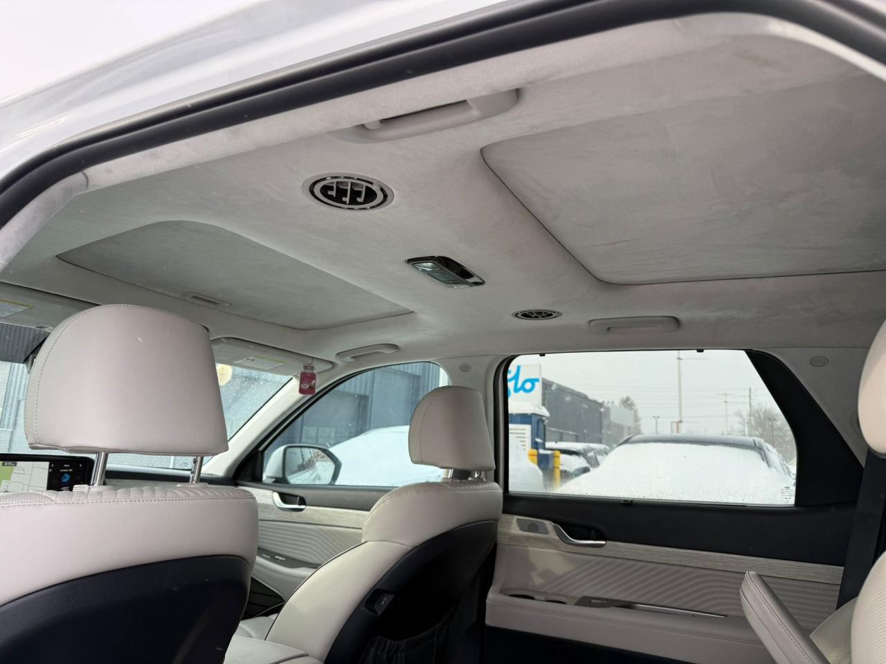 2023 Hyundai PALISADE Ultimate Calligraphy w/Beige Interior 4dr All-Wheel Drive Photo