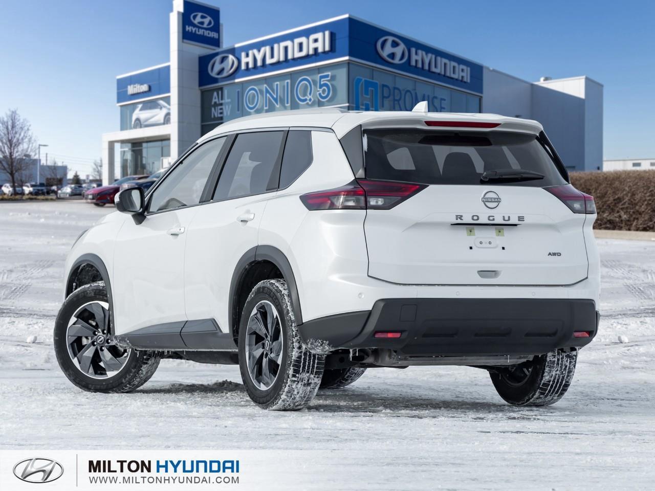 2025 Nissan Rogue Midnight Edition 4dr All-Wheel Drive Sport Utility Photo4