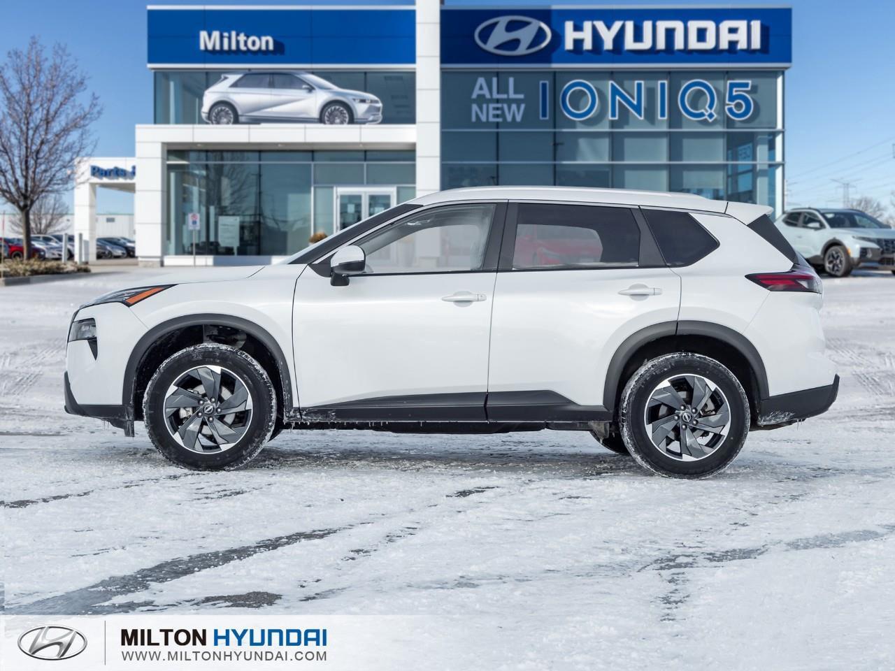 2025 Nissan Rogue Midnight Edition 4dr All-Wheel Drive Sport Utility Photo2