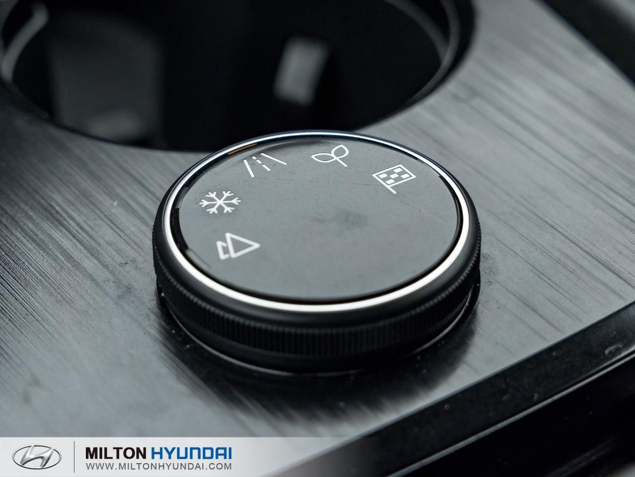 2025 Nissan Rogue Midnight Edition 4dr All-Wheel Drive Sport Utility Photo