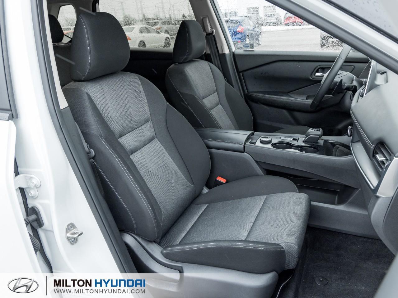 2025 Nissan Rogue Midnight Edition 4dr All-Wheel Drive Sport Utility Photo