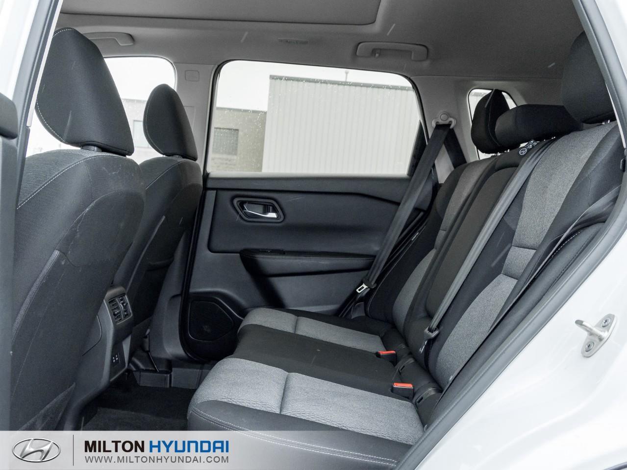 2025 Nissan Rogue Midnight Edition 4dr All-Wheel Drive Sport Utility Photo