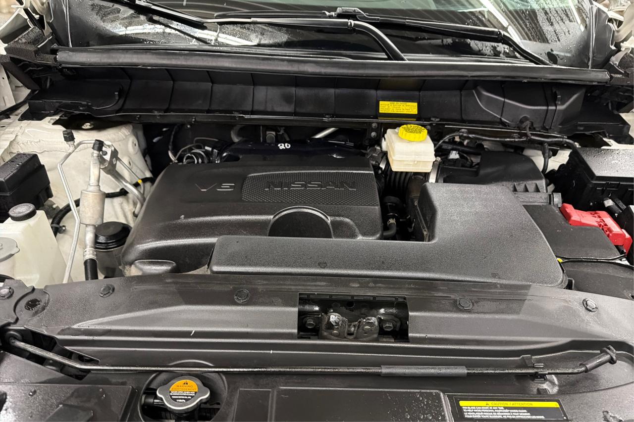 2024 Nissan Pathfinder Platinum Photo