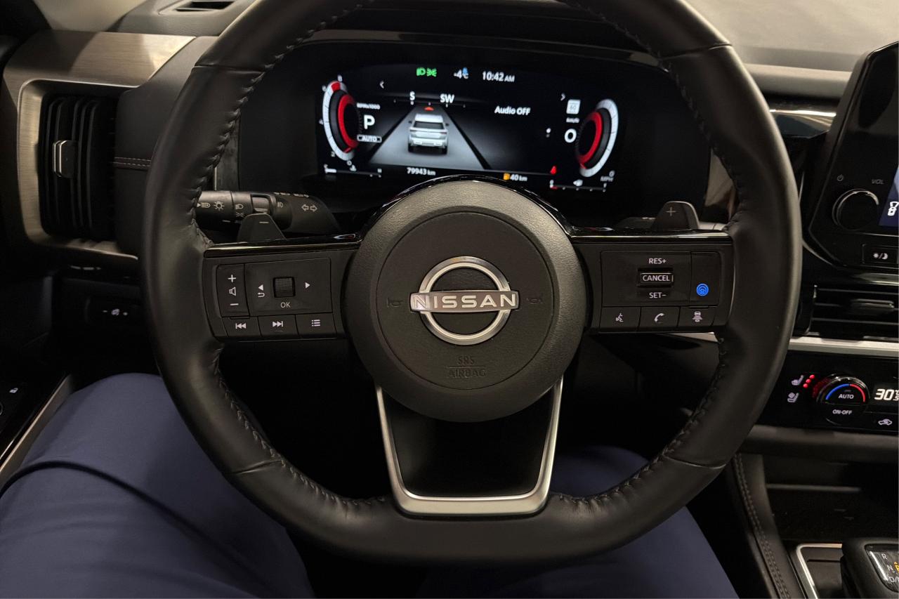 2024 Nissan Pathfinder Platinum Photo