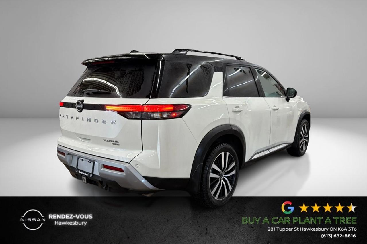 2024 Nissan Pathfinder Platinum Photo4