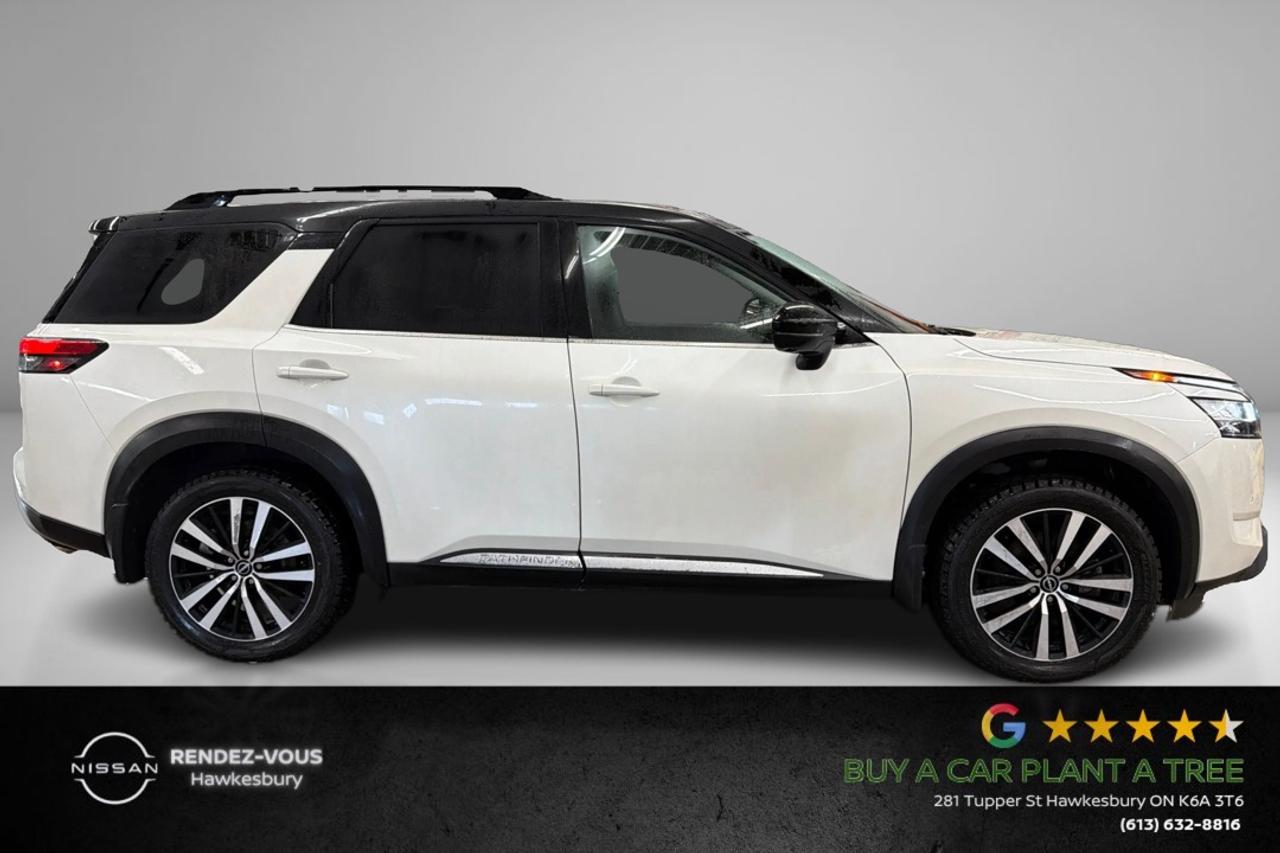 2024 Nissan Pathfinder Platinum Photo