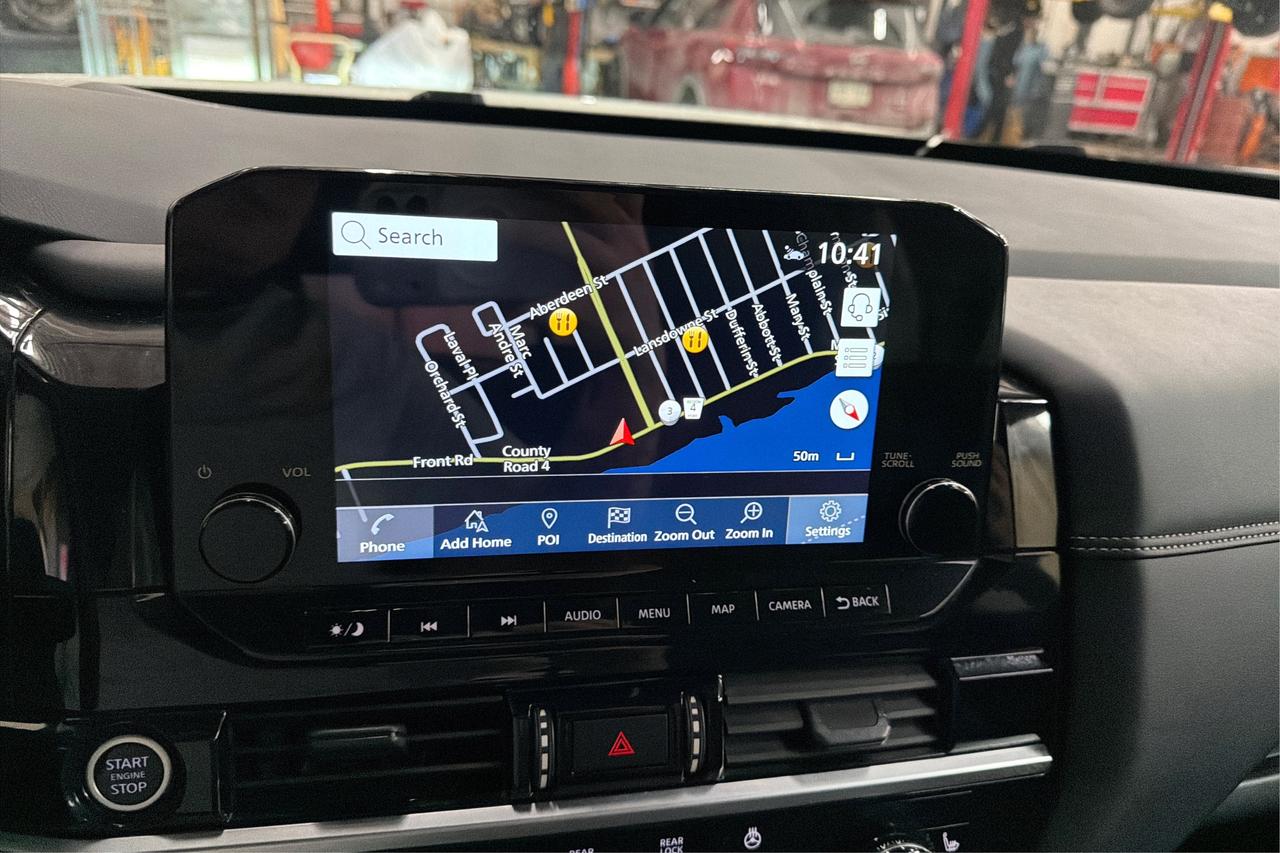 2024 Nissan Pathfinder Platinum Photo