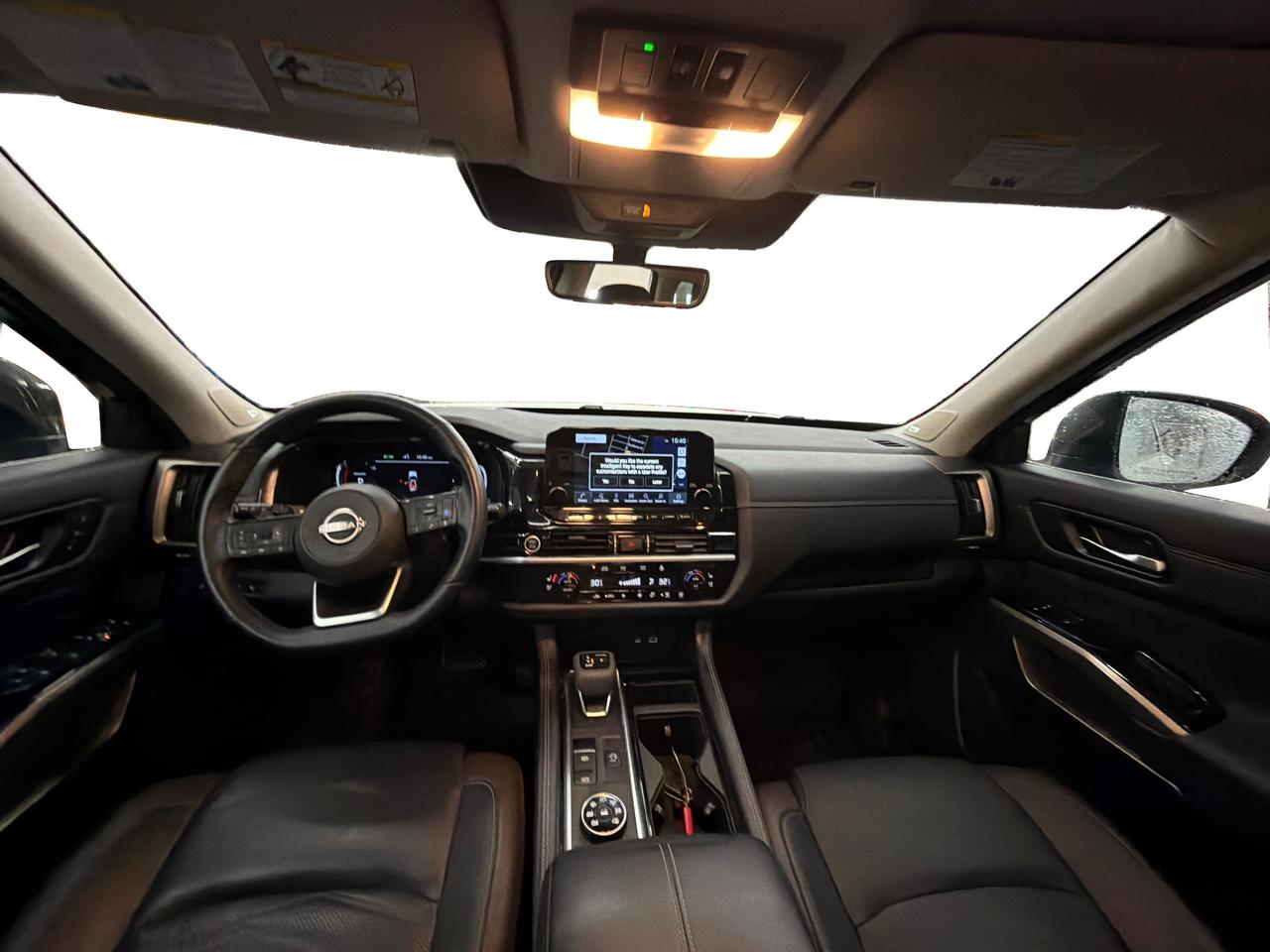 2024 Nissan Pathfinder Platinum Photo