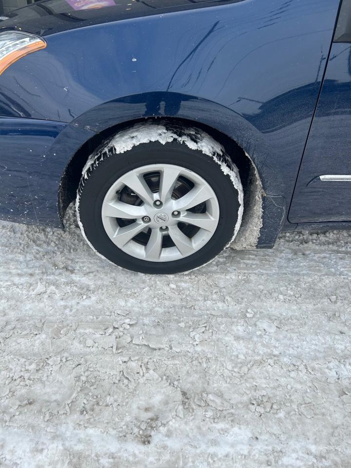 2012 Nissan Sentra 4dr Sdn I4 CVT 2.0 S   LOW KMS   ONE OWNER Photo