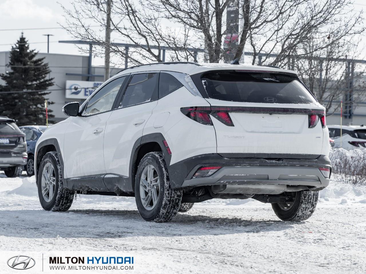 2025 Hyundai Tucson Preferred 4dr All-Wheel Drive Photo4