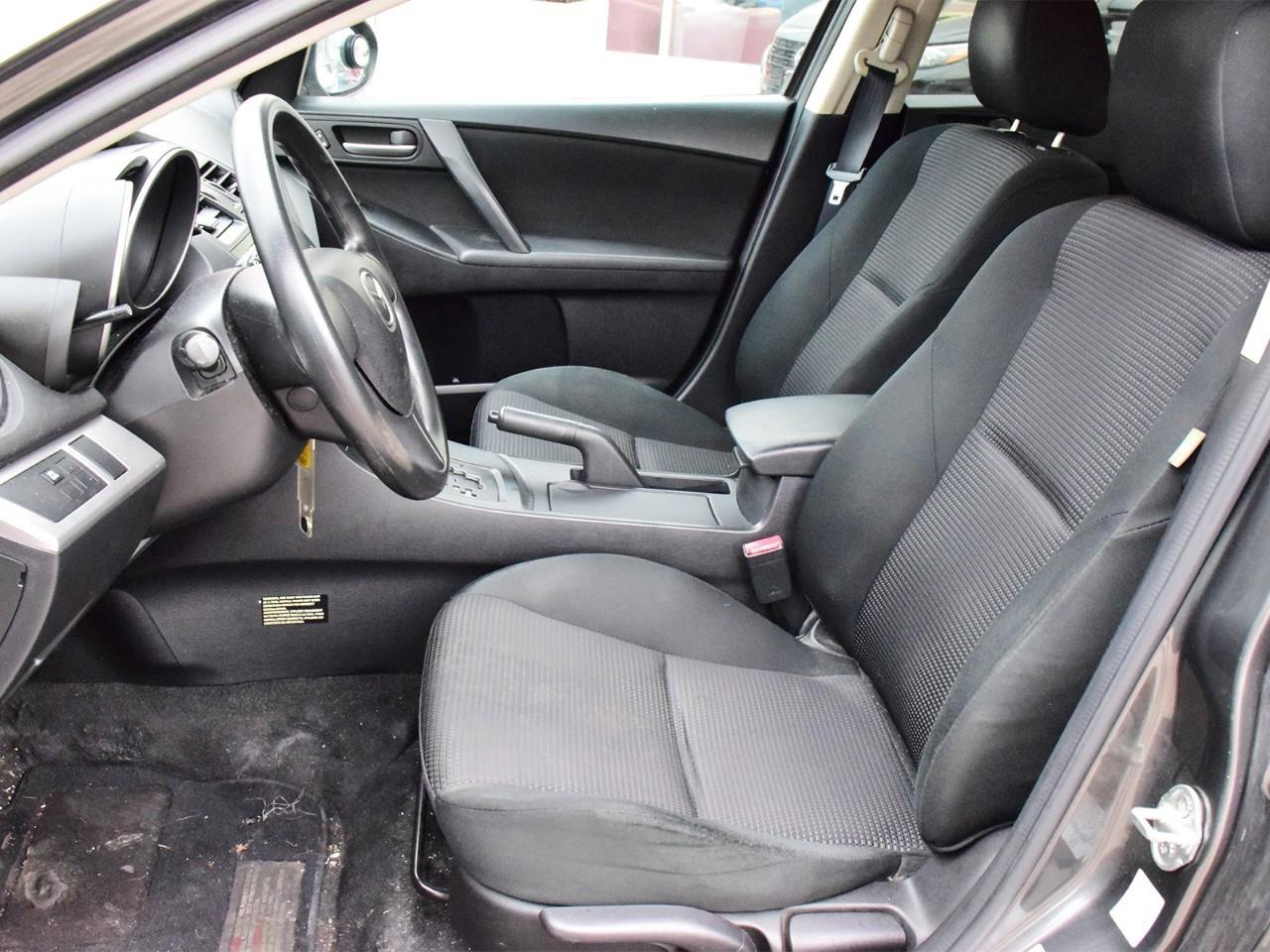 2012 Mazda 3 GX (A5) 4dr Sedan Photo