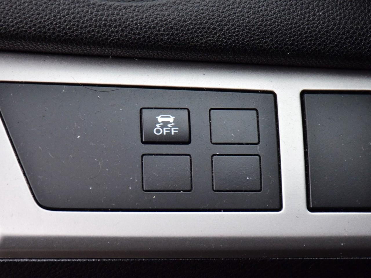 2012 Mazda 3 GX (A5) 4dr Sedan Photo