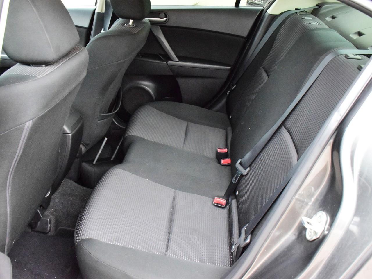 2012 Mazda 3 GX (A5) 4dr Sedan Photo