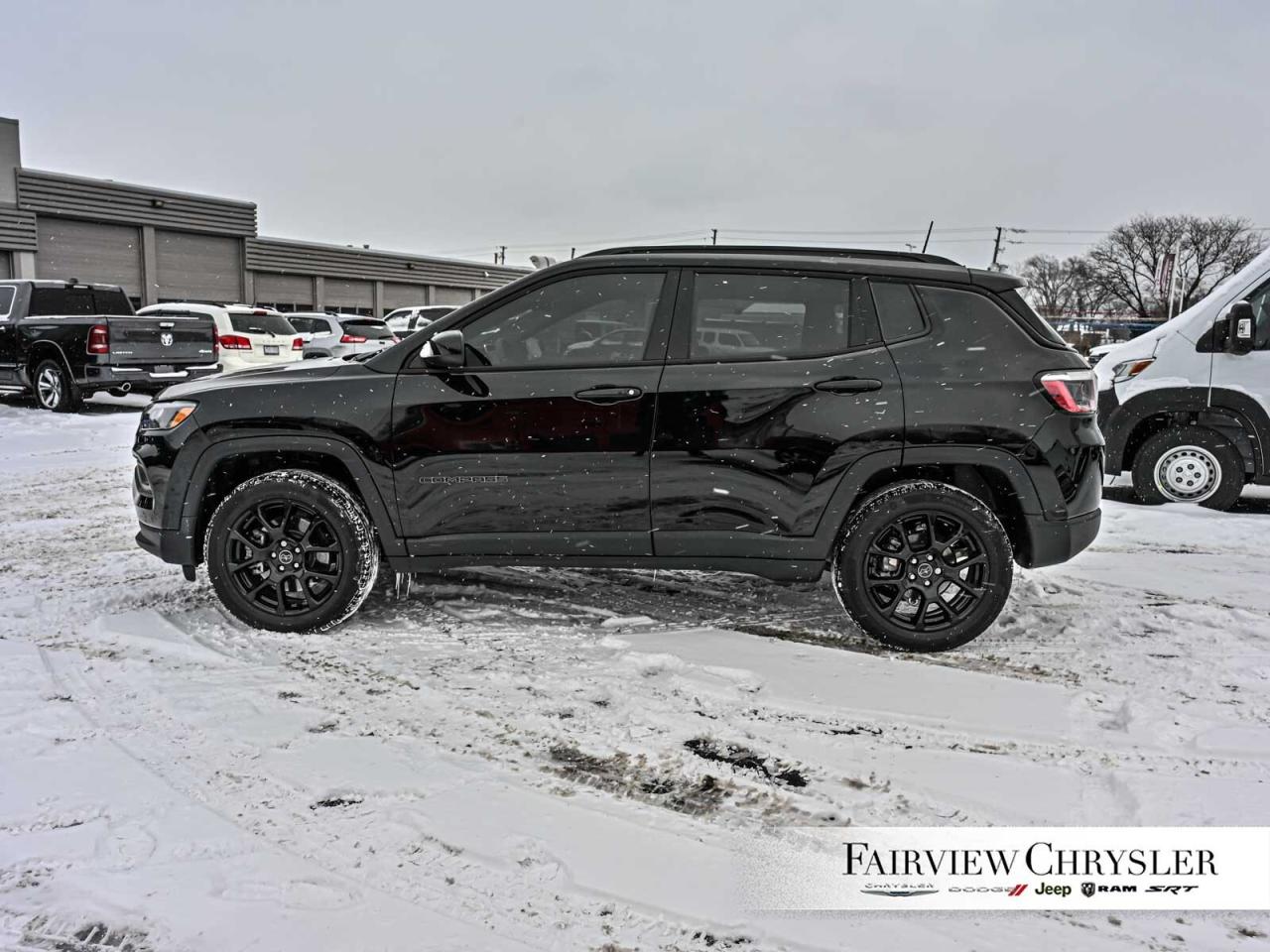 2025 Jeep Compass Altitude CARPLAY   HEATED SEATS   HEATED STEERING Photo2