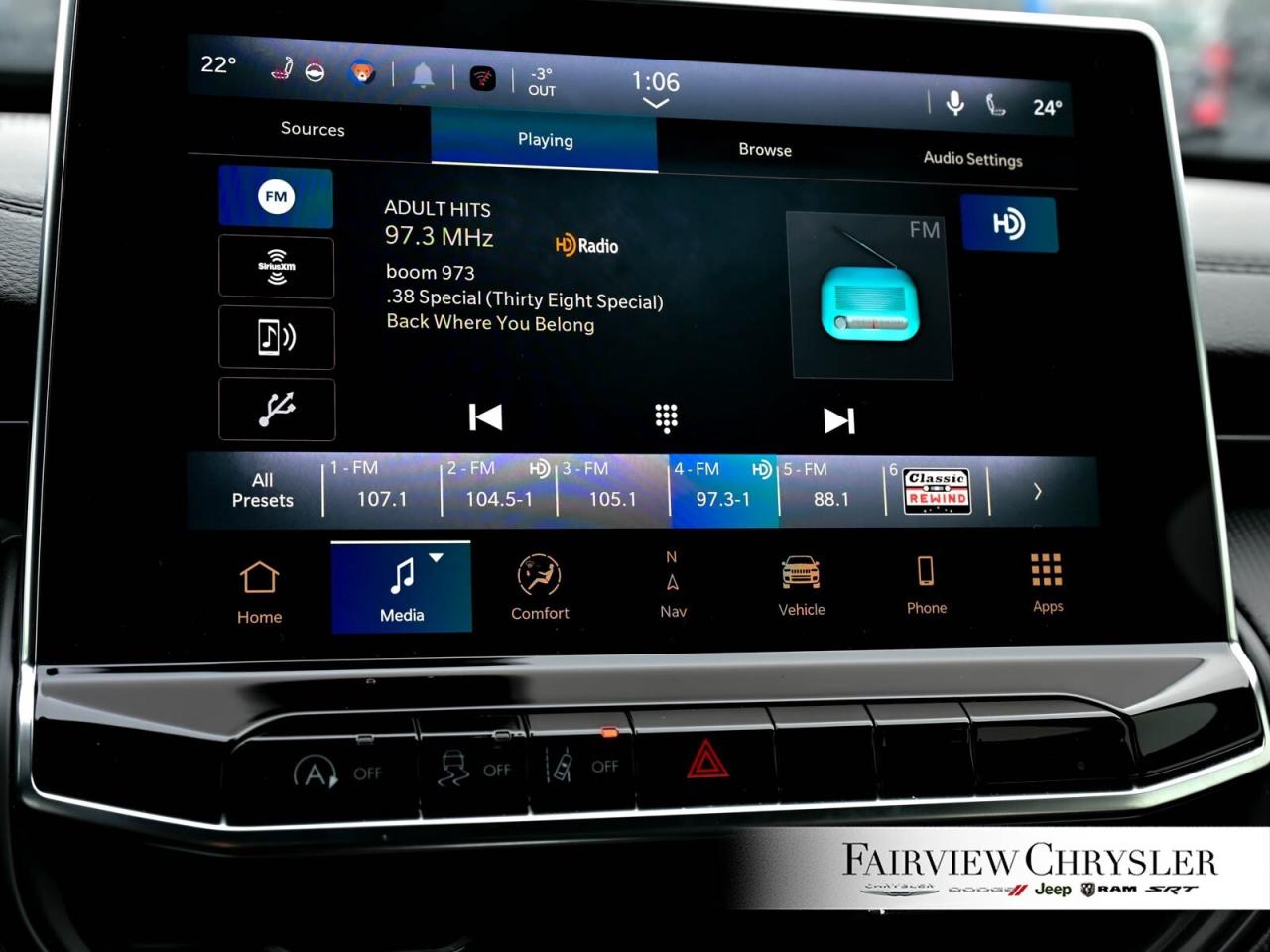 2025 Jeep Compass Altitude CARPLAY   HEATED SEATS   HEATED STEERING Photo