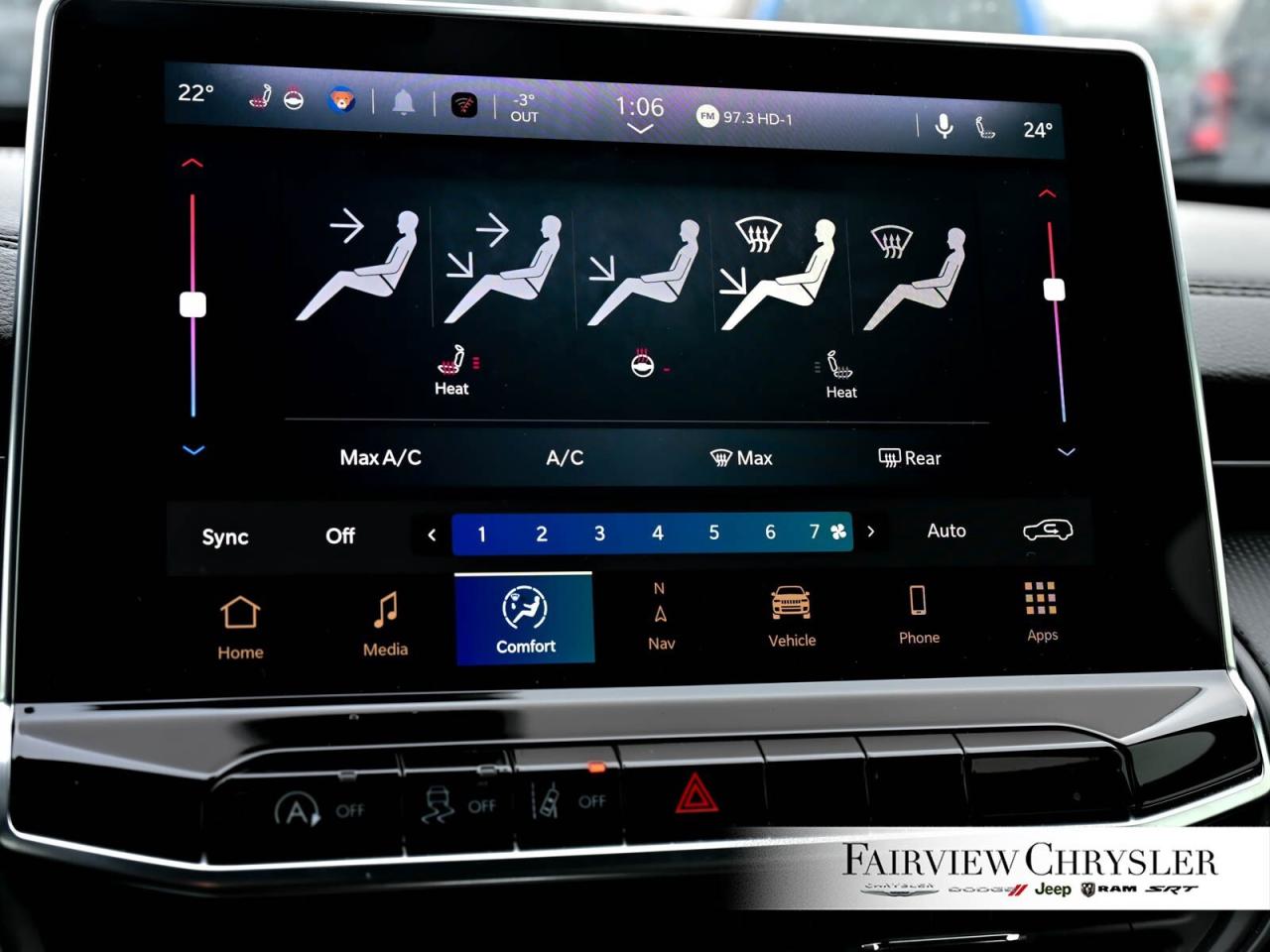 2025 Jeep Compass Altitude CARPLAY   HEATED SEATS   HEATED STEERING Photo