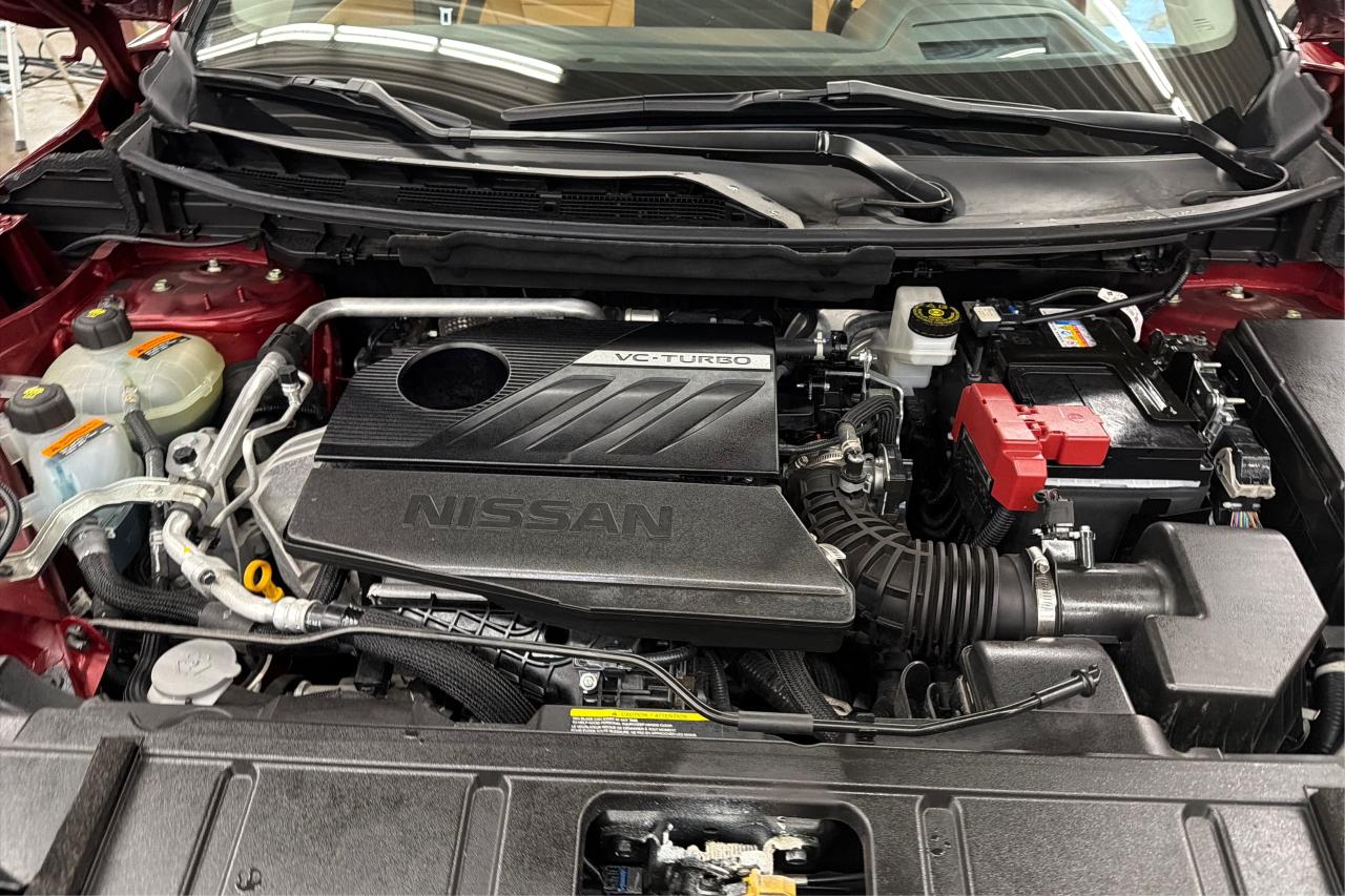 2023 Nissan Rogue Platinum Photo