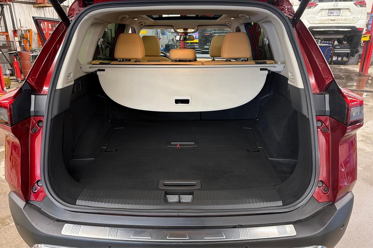 2023 Nissan Rogue Platinum Photo