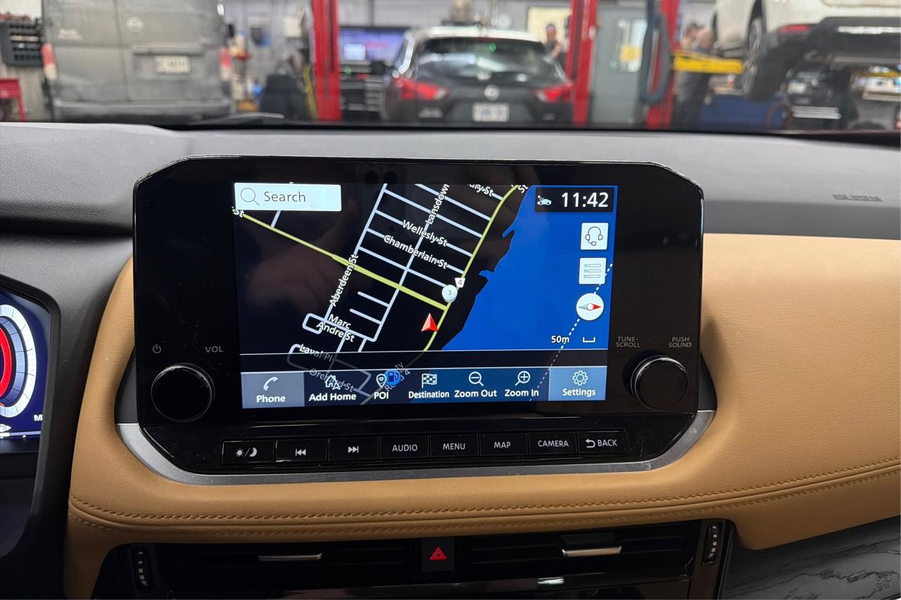 2023 Nissan Rogue Platinum Photo