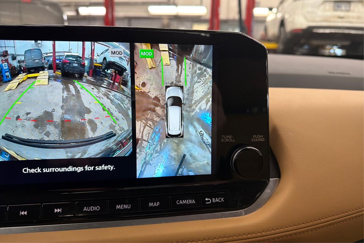 2023 Nissan Rogue Platinum Photo