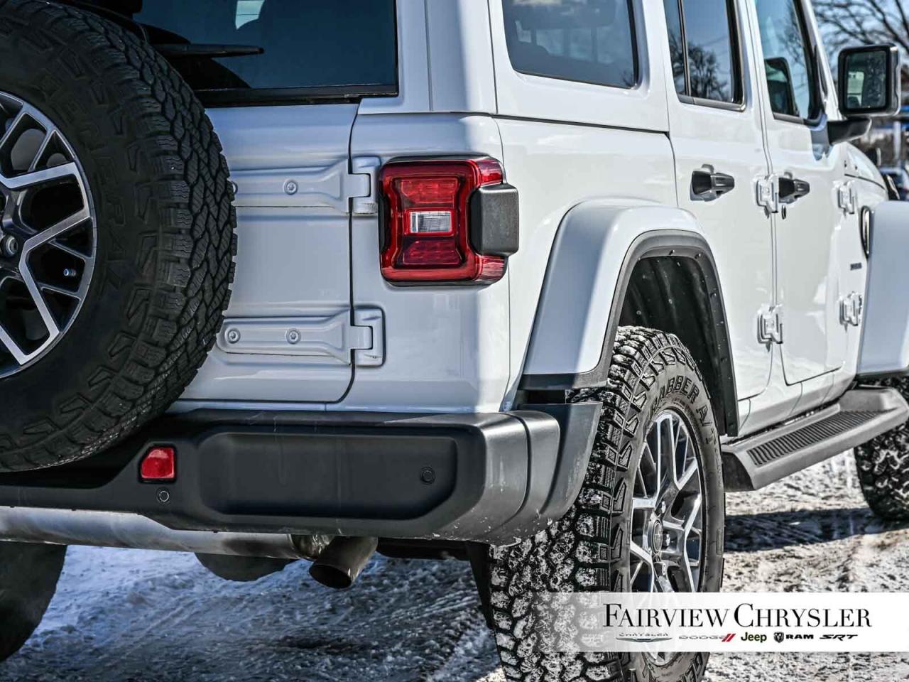 2024 Jeep Wrangler Sahara LEATHER   BLIND SPOT   NAV   ALPINE   CARPL Photo