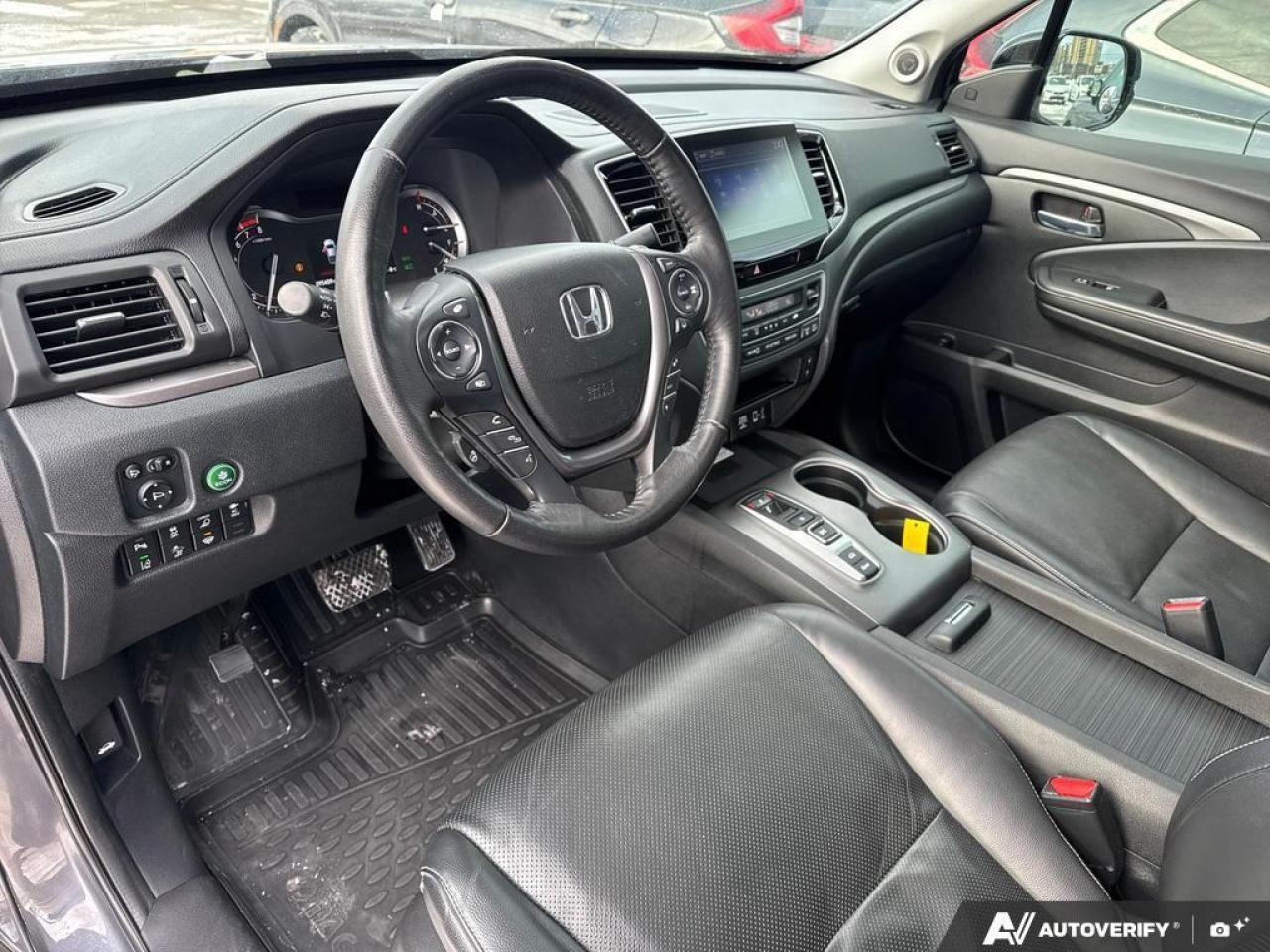 2022 Honda Ridgeline Touring AWD   NO CLAIMS   LEATHER   SUNROOF Photo