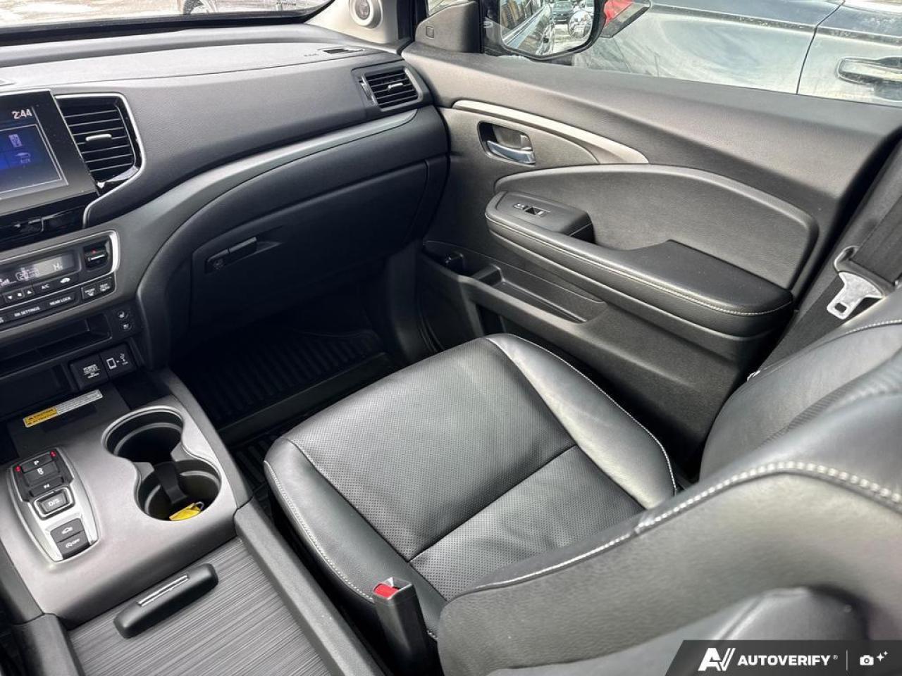 2022 Honda Ridgeline Touring AWD   NO CLAIMS   LEATHER   SUNROOF Photo