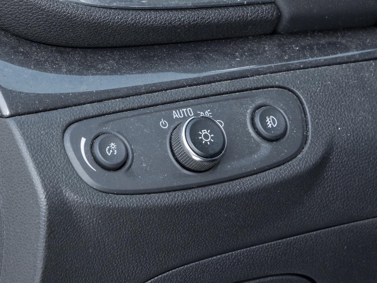 2019 Buick Encore FWD 4dr Sport Touring Photo