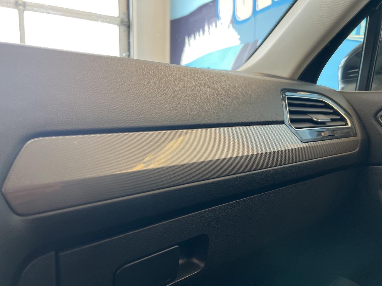 2022 Volkswagen Tiguan COMFORTLINE 4Motion Photo