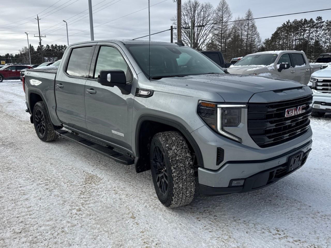 2026 GMC Sierra 1500 Crew Cab Short Box 4-Wheel Drive Elevation Photo2