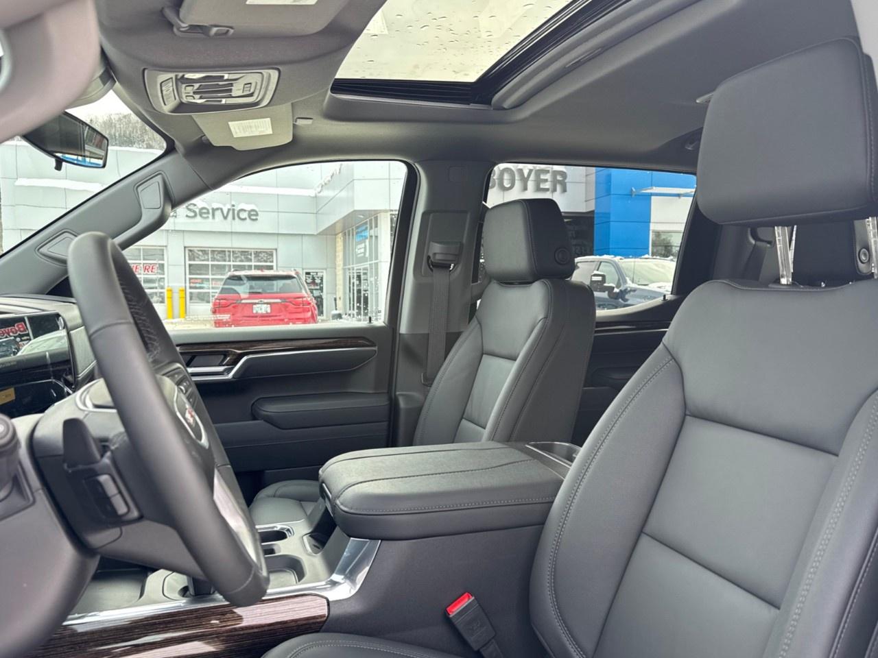 2026 GMC Sierra 1500 Crew Cab Short Box 4-Wheel Drive Elevation Photo