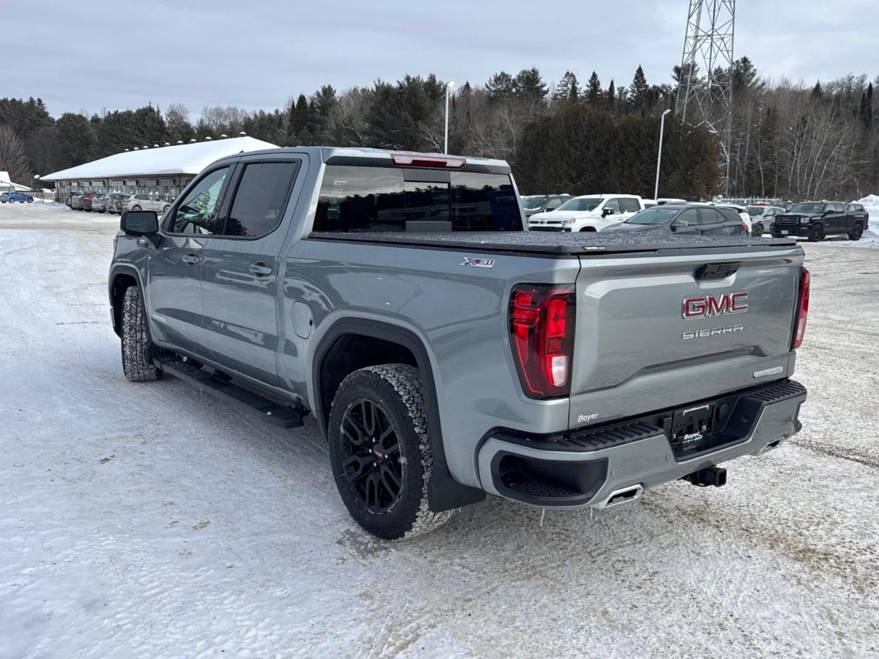 2026 GMC Sierra 1500 Crew Cab Short Box 4-Wheel Drive Elevation Photo