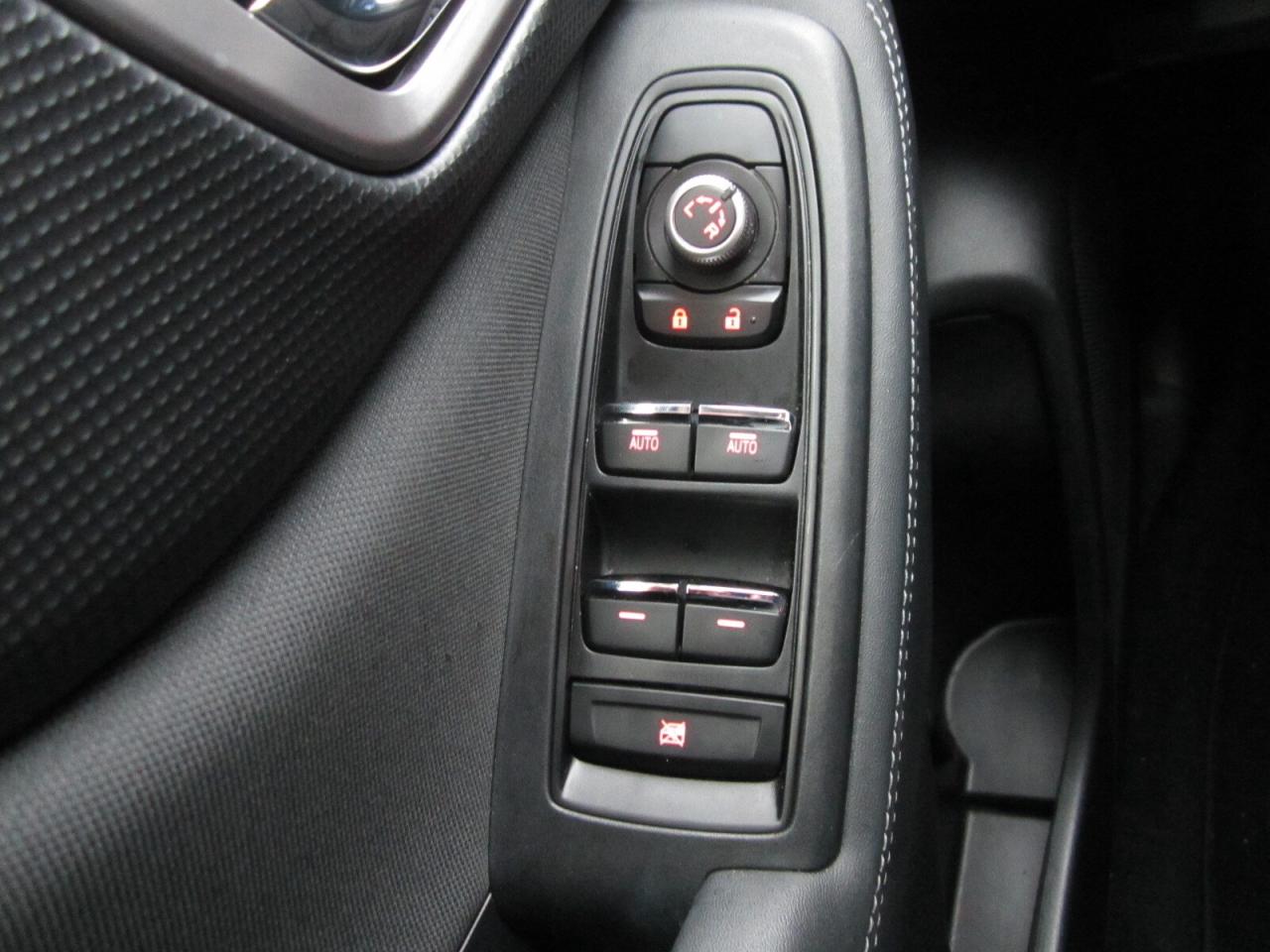 2023 Subaru Forester Touring CVT EYESIGHT ONE OWNER NO ACCIDENTS Photo