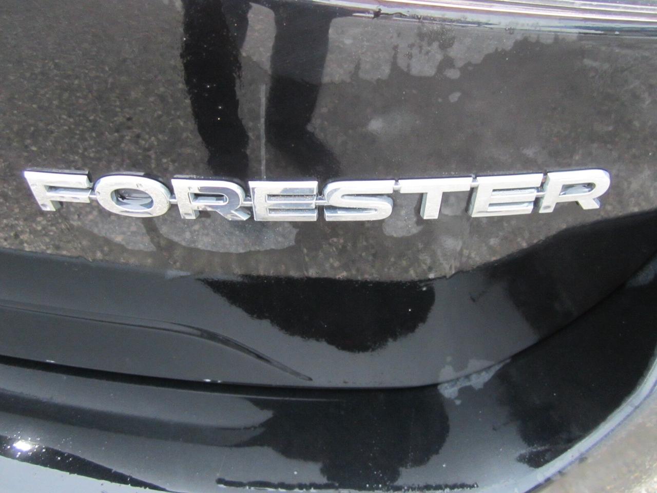 2023 Subaru Forester Touring CVT EYESIGHT ONE OWNER NO ACCIDENTS Photo4