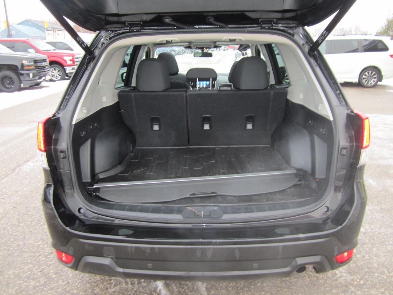 2023 Subaru Forester Touring CVT EYESIGHT ONE OWNER NO ACCIDENTS Photo