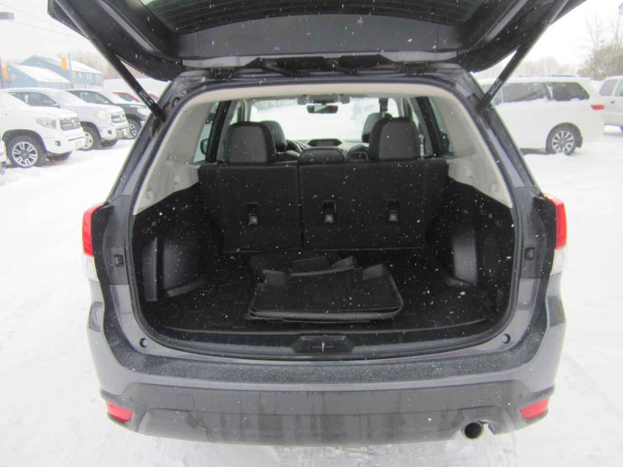 2020 Subaru Forester 2.5i Limited LOADED ONE OWNER NO ACCIDENTS Photo