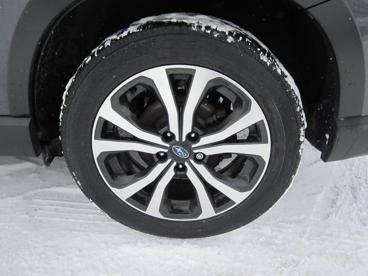 2020 Subaru Forester 2.5i Limited LOADED ONE OWNER NO ACCIDENTS Photo