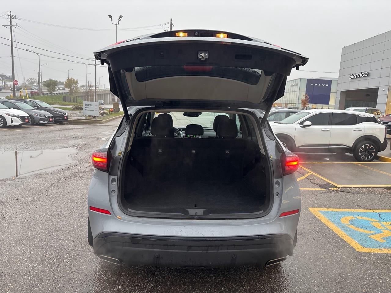 2022 Nissan Murano Midnight Edition 4dr All-wheel Drive Photo