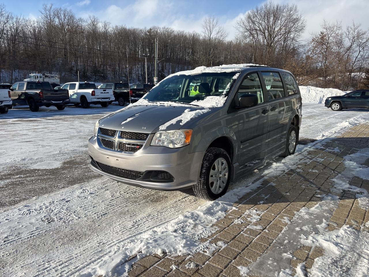 2014 Dodge Grand Caravan SE Photo
